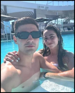Athenea del Castillo With His Boyfriend Isra Perez