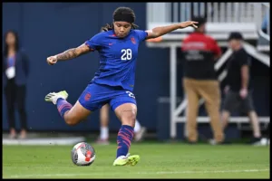 forward player