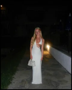 Laura Blindkilde In Party