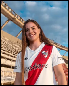 Agostina Holzheier footballer