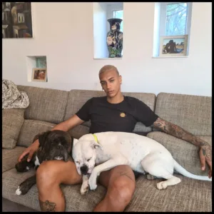 Jhonder Cádiz with his dogs