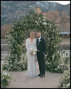 Lindsey Heaps with her husband tyler heaps
