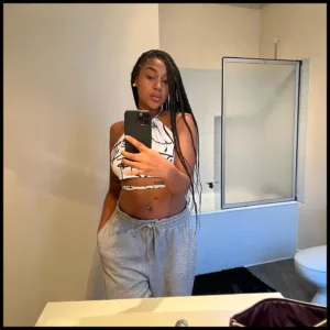 Sally Julini looks gorgeous