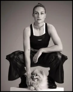 Alexia Putellas with her puppy