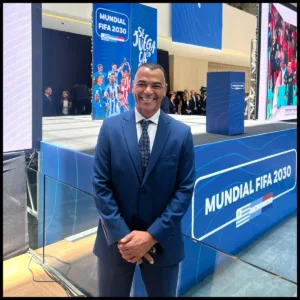 Cafu looks very handsome
